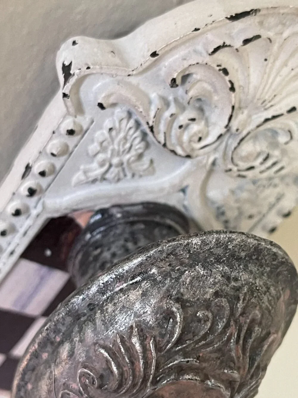 MacKenzie-Childs Door Knob Wall Hook NEW -Courtly Cottage Doorplate Charm!